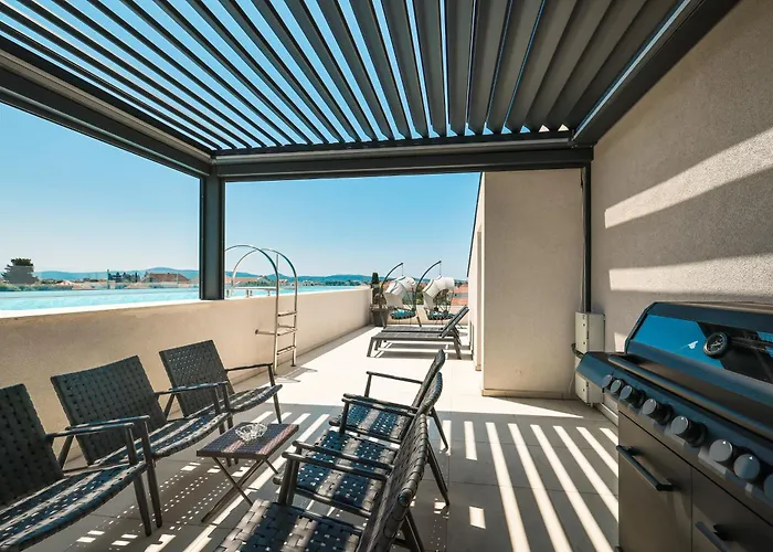 Penthouse Croatiendream With 3 Bedrooms, Pool And Sea View