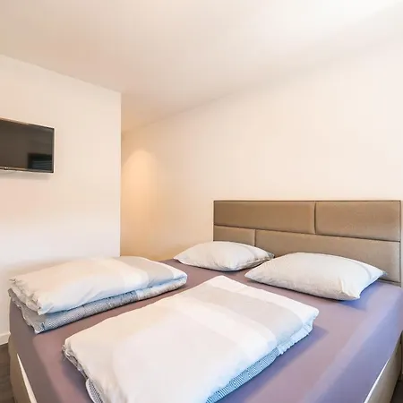 Penthouse Croatiendream With 3 Bedrooms, Pool And Sea View Sukošan