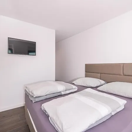 Penthouse Croatiendream With 3 Bedrooms, Pool And Sea View Lejlighed Sukošan