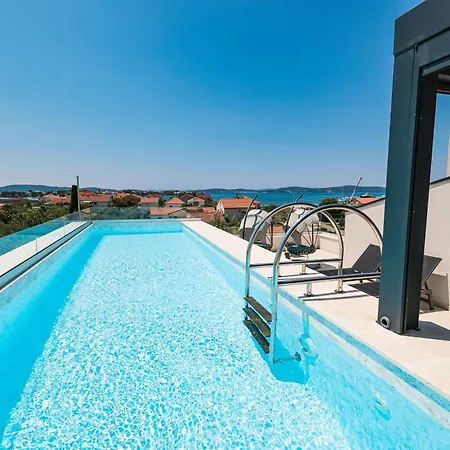 Penthouse Croatiendream With 3 Bedrooms, Pool And Sea View * Sukošan