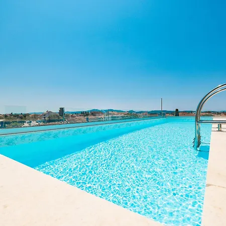 Penthouse Croatiendream With 3 Bedrooms, Pool And Sea View