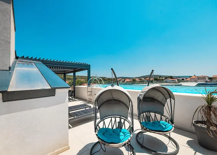Penthouse Croatiendream With 3 Bedrooms, Pool And Sea View * Sukošan