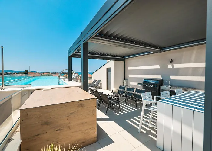 Apartamento Penthouse Croatiendream With 3 Bedrooms, Pool And Sea View *