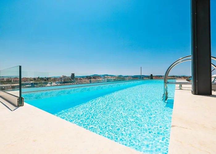 Penthouse Croatiendream With 3 Bedrooms, Pool And Sea View