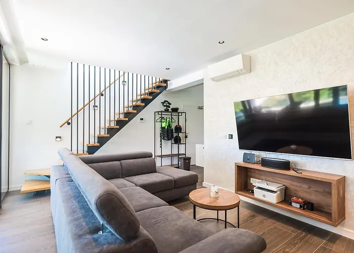 Apartamento Penthouse Croatiendream With 3 Bedrooms, Pool And Sea View *